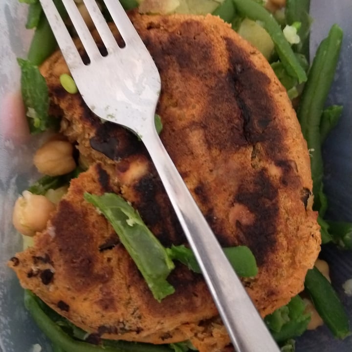 review photo of Zerbinati Burger'Z Quinoa, Broccoli e Zucchine shared by @larabeans on 27 Apr 2022 - review