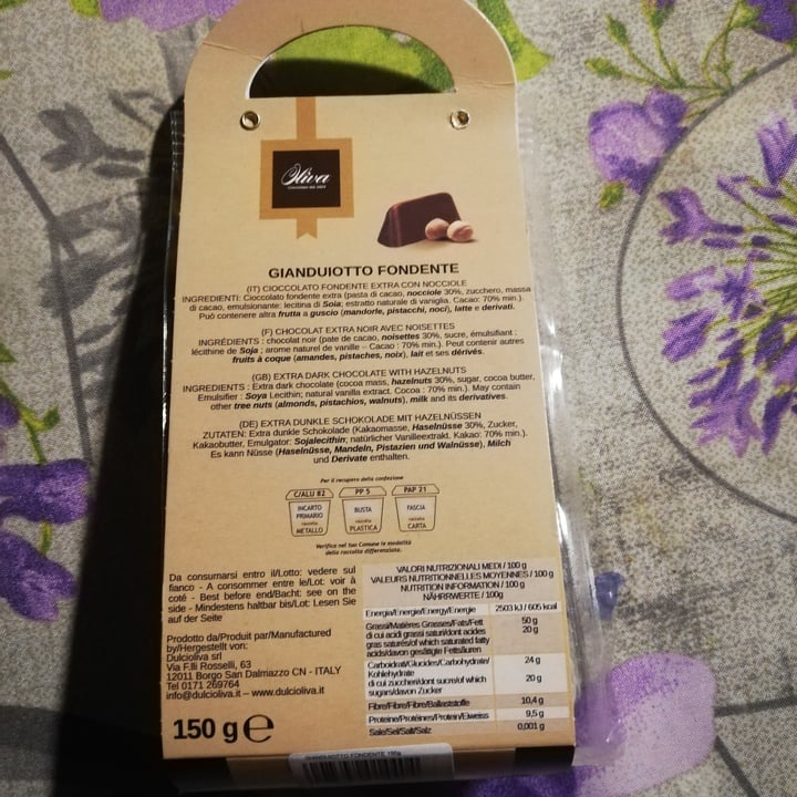 photo of Oliva Gianduiotto Fondente 30% Nocciole shared by @progettocuoriliberi on  30 Dec 2021 - review