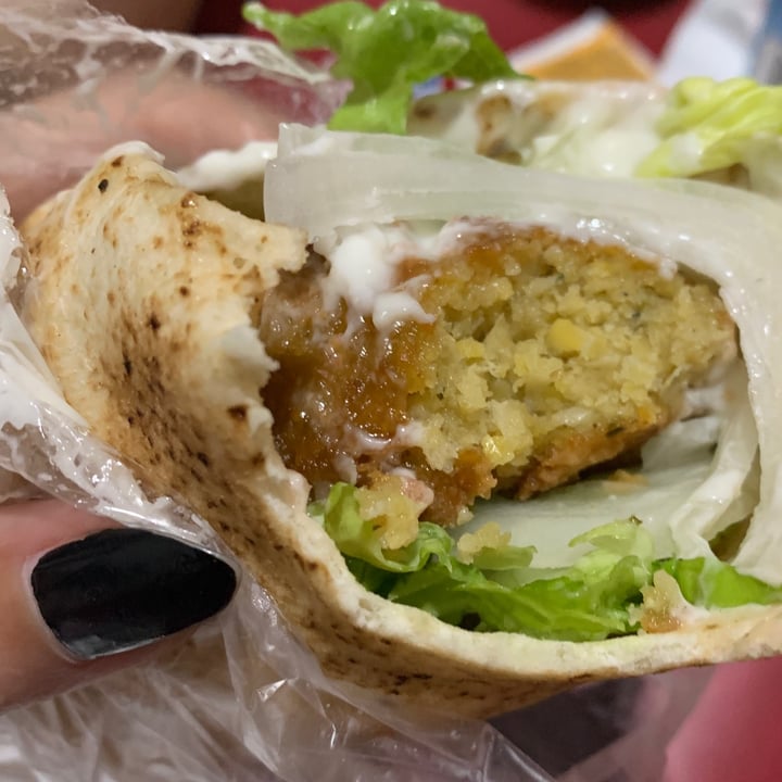 photo of Casa De Shawarma Sandwich de falafel shared by @xcuasidelictualx on  01 Sep 2021 - review