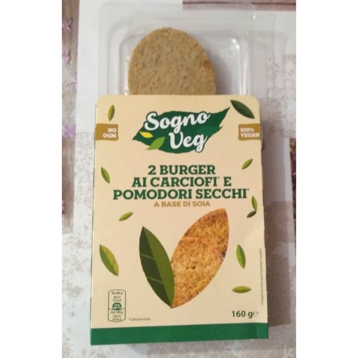 photo of Sogno veg Burger Carciofi E Pomodori Secchi A Base Di Soia shared by @trizziveg on  28 Oct 2021 - review