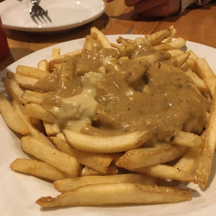 photo of Tasty Harmony Poutine shared by @lisseatsplants on  27 Jan 2020 - review