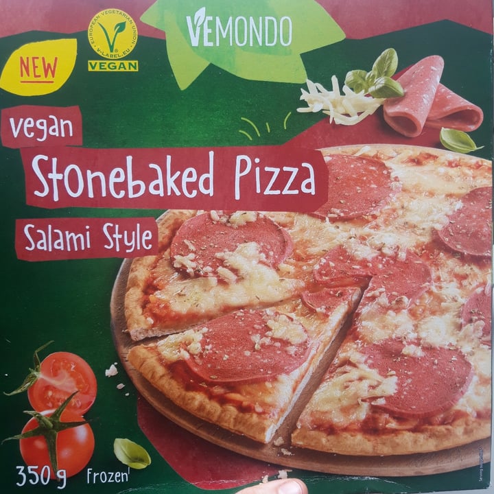 review photo of Vemondo Stonebaked pizza salami style shared by @dejalosquevivan on 13 Mar 2022 - review