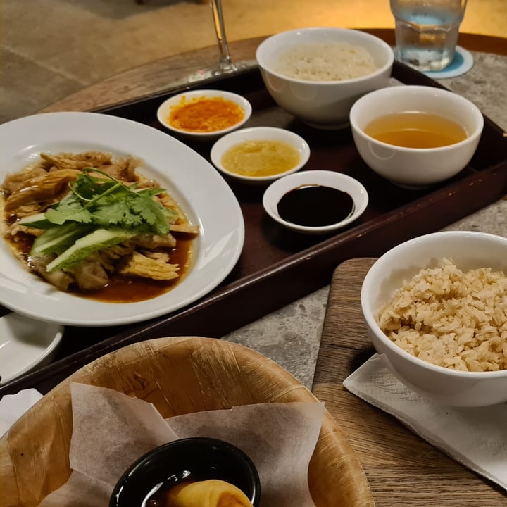 photo of CLOSED - Privé Clarke Quay Hainanese Chicken Rice shared by @jebdavies on  30 Oct 2020 - review