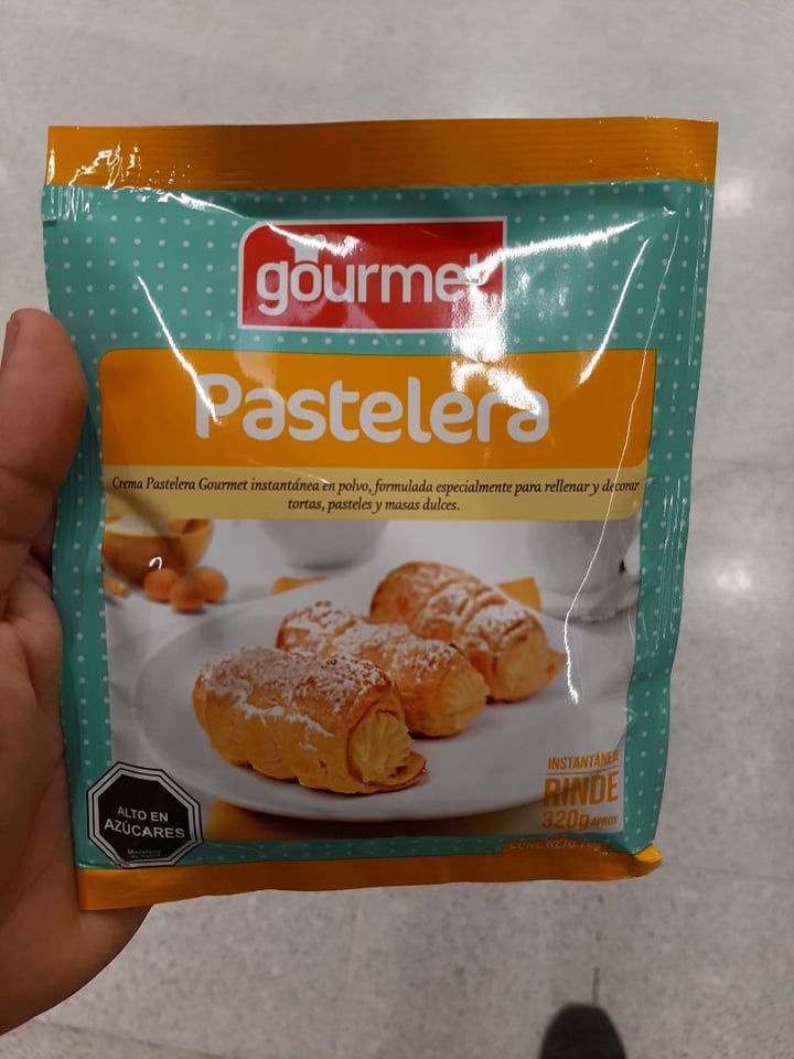 photo of Gourmet. Crema Pastelera shared by @alets on  20 Feb 2020 - review