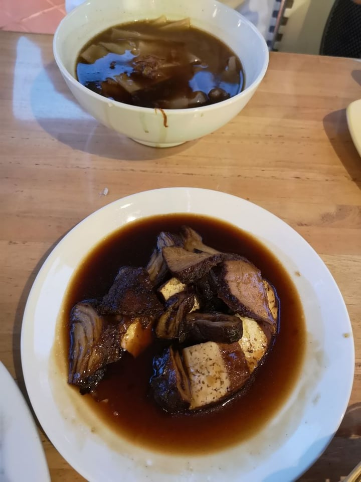 photo of Loving Hut Kway Chap shared by @calaminelotion on  31 May 2019 - review