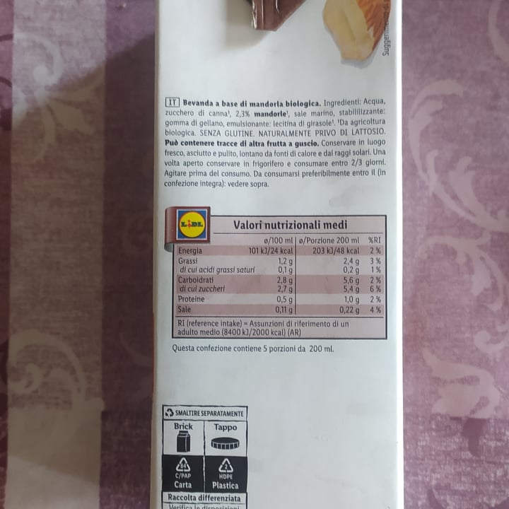 review photo of Vemondo bio bevanda mandorla shared by @maartine on 08 Aug 2022 - review