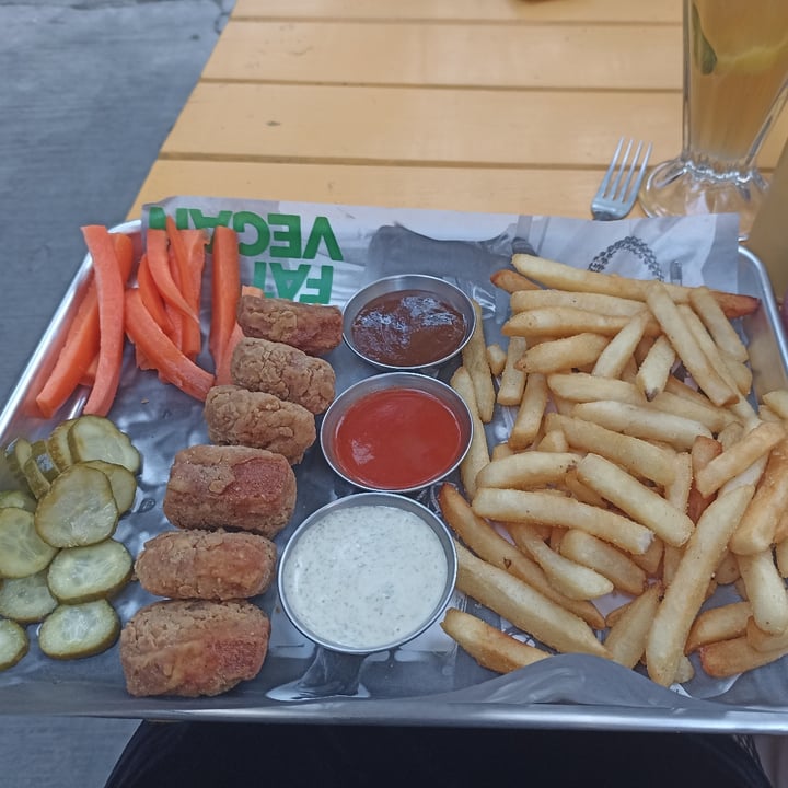 photo of Fat Vegan Alitas Buffalo shared by @velouria on  22 Jan 2022 - review