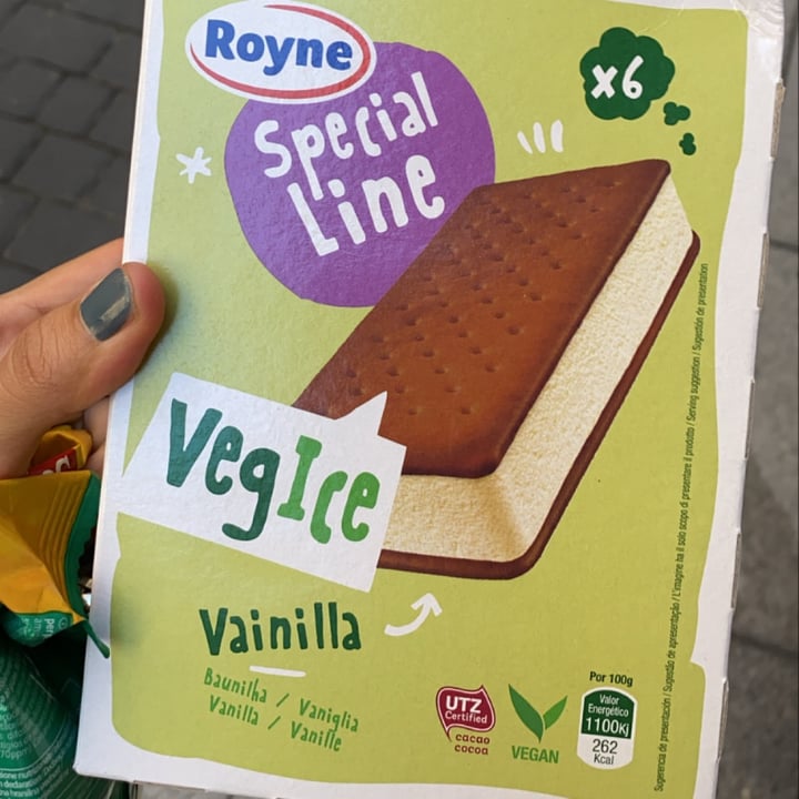 photo of Royne Sándwich helado de vainilla VegIce shared by @cassruiz on  07 May 2021 - review