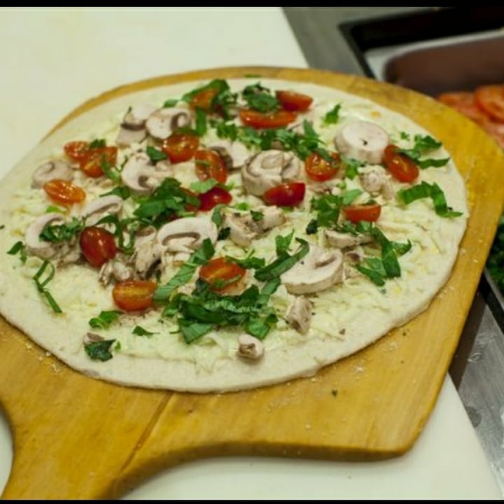 photo of Pieology Pizzeria Create Your Own Pizza shared by @kathyluu12290 on  21 May 2020 - review