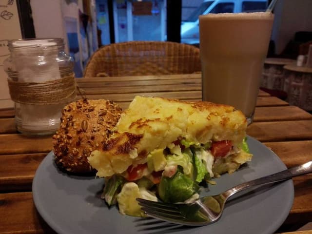 Photo of the dish “Tortilla rellena”