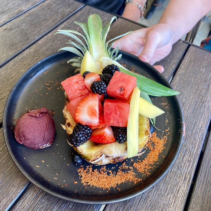 photo of Viva La Playa Fresh Fruit shared by @epwlandp on  14 May 2022 - review