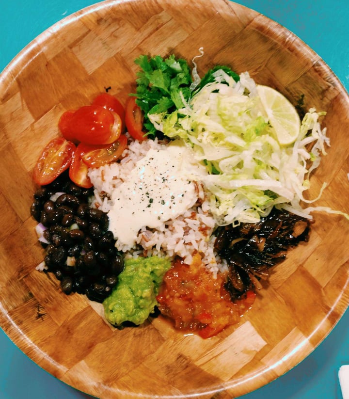 photo of Well Dressed Salad Bar Hangry Jack Burrito Bowl shared by @hownowbrownkow on  21 Mar 2018 - review
