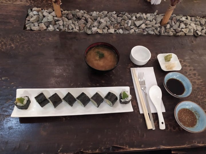 photo of Japanese Restaurant KINTARO Tabla de maki de palta shared by @wenbenites on  28 Feb 2020 - review