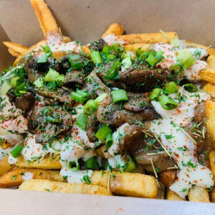 review photo of Vegan Gator Food Truck Poutine shared by @rubyann on 01 Aug 2021 - review