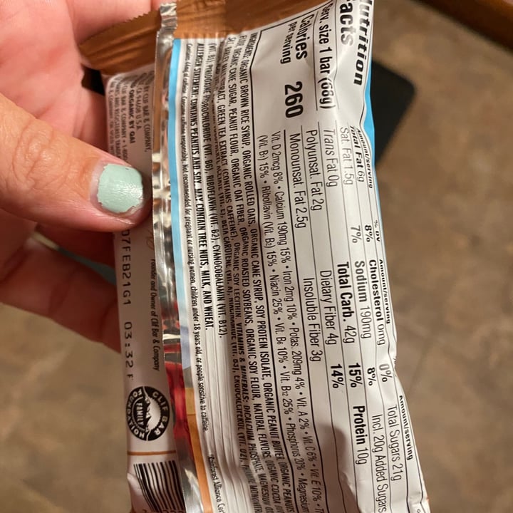 photo of Clif Bar Peanut toffee buzz shared by @dlynn1921 on  03 Aug 2020 - review