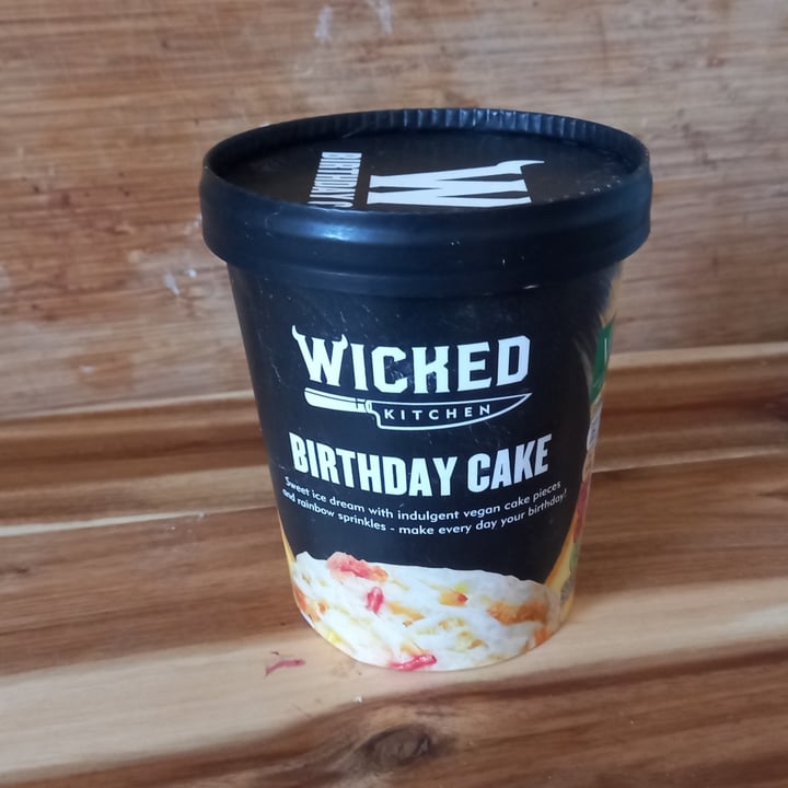 photo of Wicked Birthday Cake Ice Cream shared by @trailrunningman on  01 Mar 2022 - review
