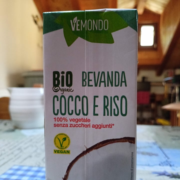 photo of Vemondo  Bevanda Cocco E Riso shared by @beevegan on  25 Jul 2022 - review
