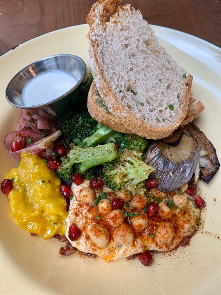 photo of Bread Yard Great Vegan Bowl shared by @shania8777 on  02 Apr 2020 - review