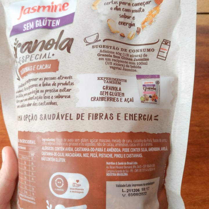 photo of Jasmine Granola Castanha E Cacau shared by @laraduarts on  28 May 2022 - review