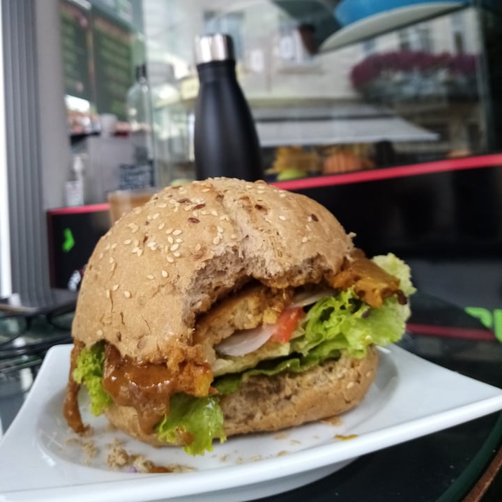 photo of 2110 Fast & Healthy Seitan Burger shared by @kundadani on  13 Jul 2022 - review