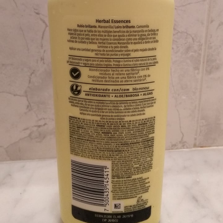 photo of Herbal Essences Acondicionador Chamomile Shiny Blonde shared by @lucia23 on  23 Sep 2020 - review