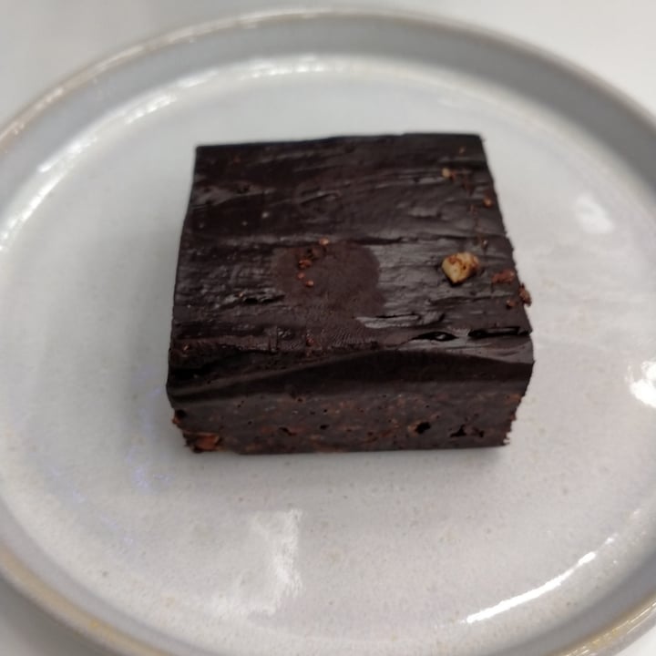 photo of Anthema chocolate cake shared by @veggiepick on  10 Dec 2022 - review