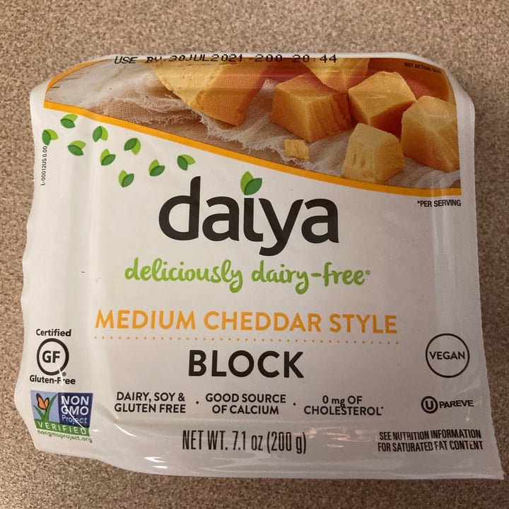 photo of Daiya Cheddar Style Slices shared by @alphanumer1c on  28 Feb 2021 - review
