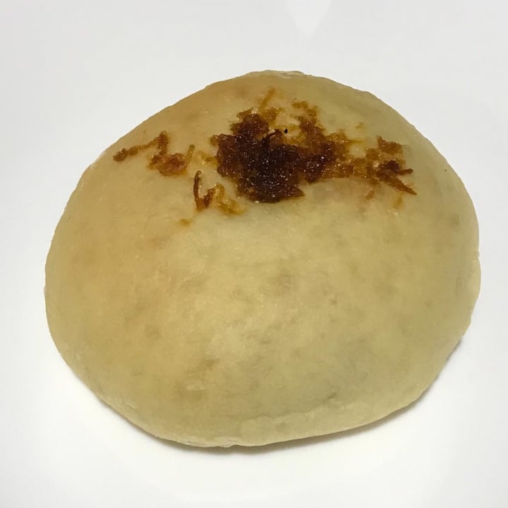 photo of Slow Bakes Coconut bun shared by @yamspotatoes on  06 Sep 2020 - review