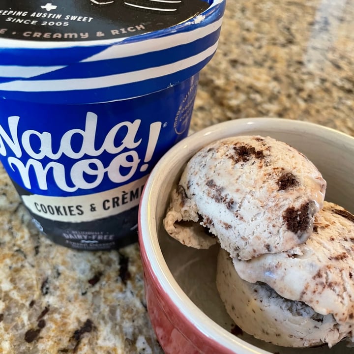 photo of NadaMoo! Cookies and Creme shared by @veggietable on  22 Jul 2021 - review
