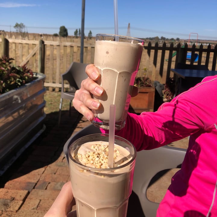 photo of Asher's Corner Cafe @ Ashers Farm Sanctuary Peanut Butter Crunch shared by @leeanneg on  31 May 2021 - review