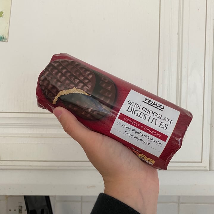 photo of Tesco Dark Chocolate Digestives shared by @kitlovescookies on  23 Sep 2020 - review