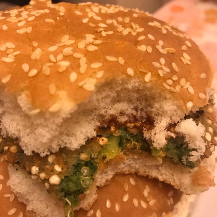 photo of Ardo Quinoa Kale Burger shared by @blaise on  31 Jan 2021 - review