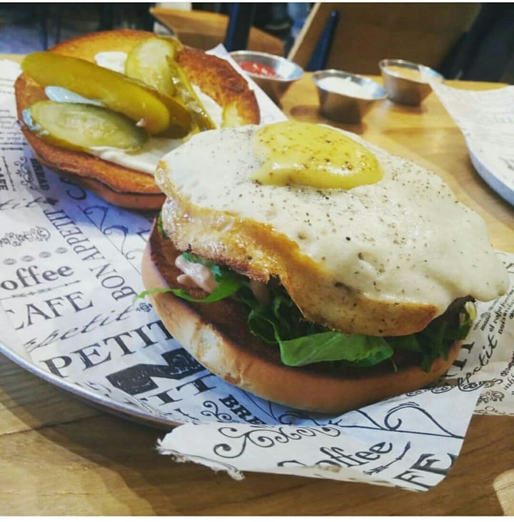 photo of Goodness Mushroom hamburger shared by @yafitmu on  01 Feb 2020 - review