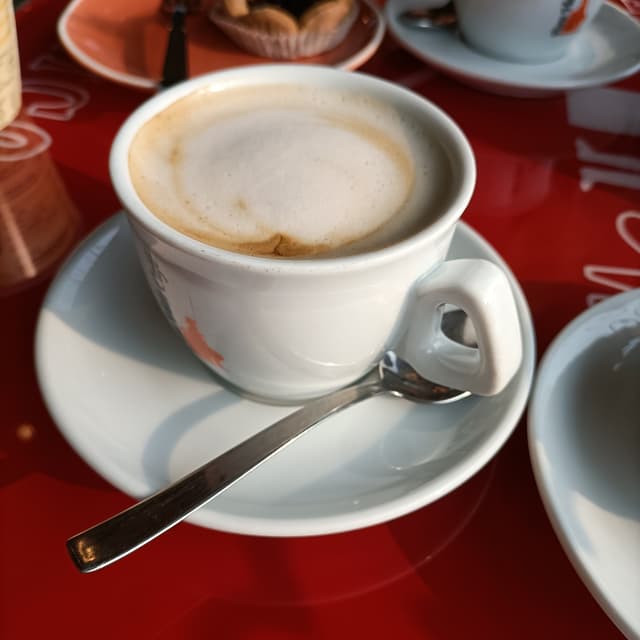 菜肴“Cappuccino riso e nocciola”的照片