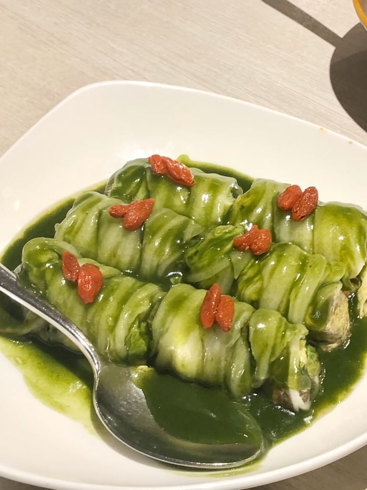 photo of Whole Earth Steamed cabbage with special stuffing shared by @roxtarlette on  15 Nov 2019 - review