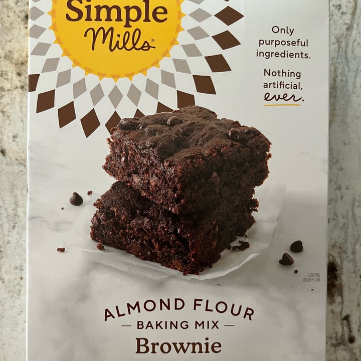 photo of Simple Mills Almond flour baking mix- Brownies shared by @dianna on  13 Sep 2022 - review