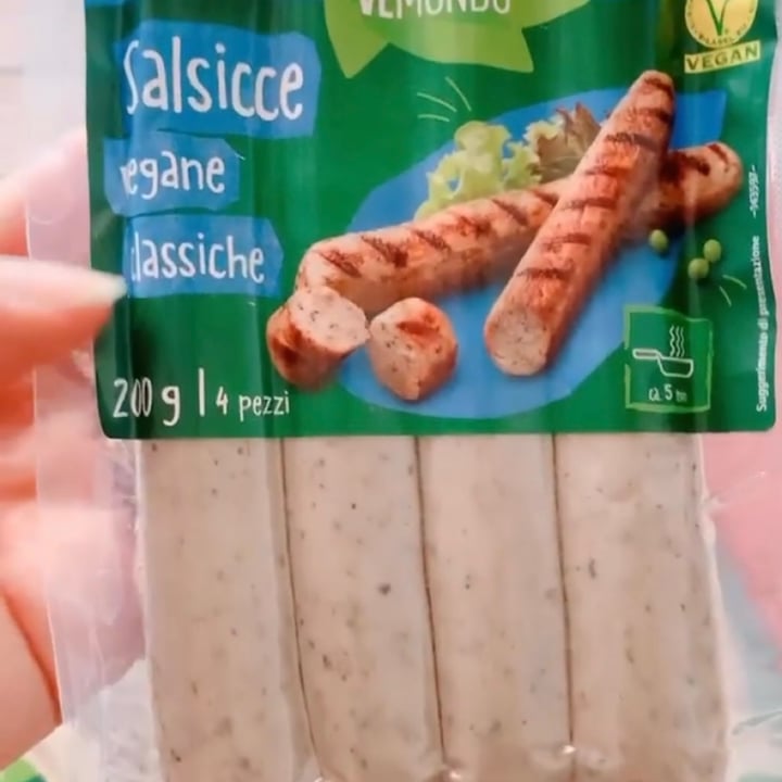 photo of Vemondo  Salsicce Vegane Classiche shared by @pamelapagnin on  28 Aug 2022 - review
