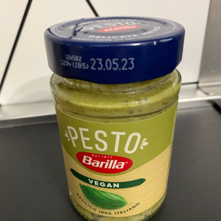 review photo of Barilla Pesto Basilico Vegan shared by @verdesalvia on 23 Sep 2022 - review