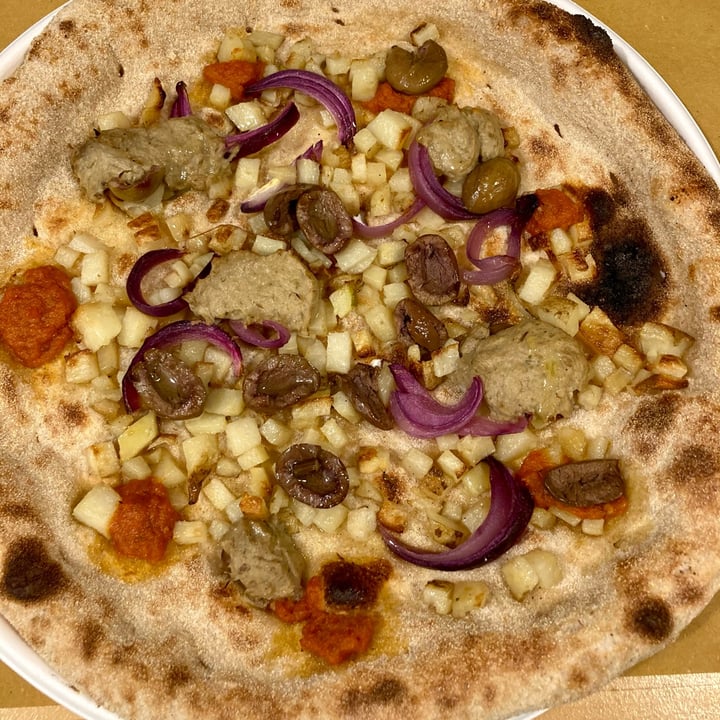 photo of Grains Pizzeria Pizza vegana shared by @vegantastecagliari on  13 Apr 2022 - review
