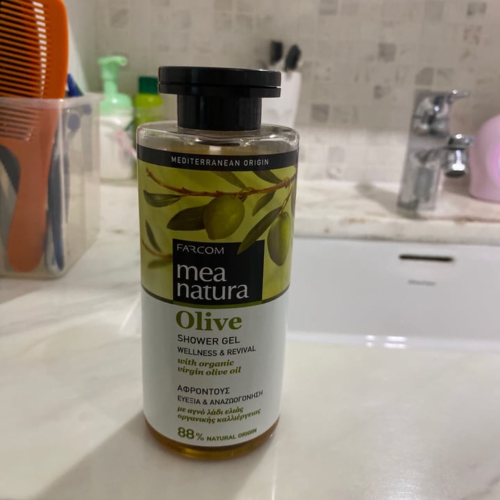 review photo of farcom olive shower gel shared by @letitialiow on 27 Aug 2020 - review
