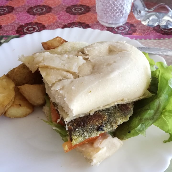 photo of Estilo Veggie Sandwich de milanesa (menu ejecutivo) shared by @erimars on  05 Jul 2021 - review