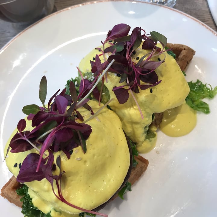 photo of Farmacy Farmacy Benedict shared by @saradiv on  03 Sep 2022 - review
