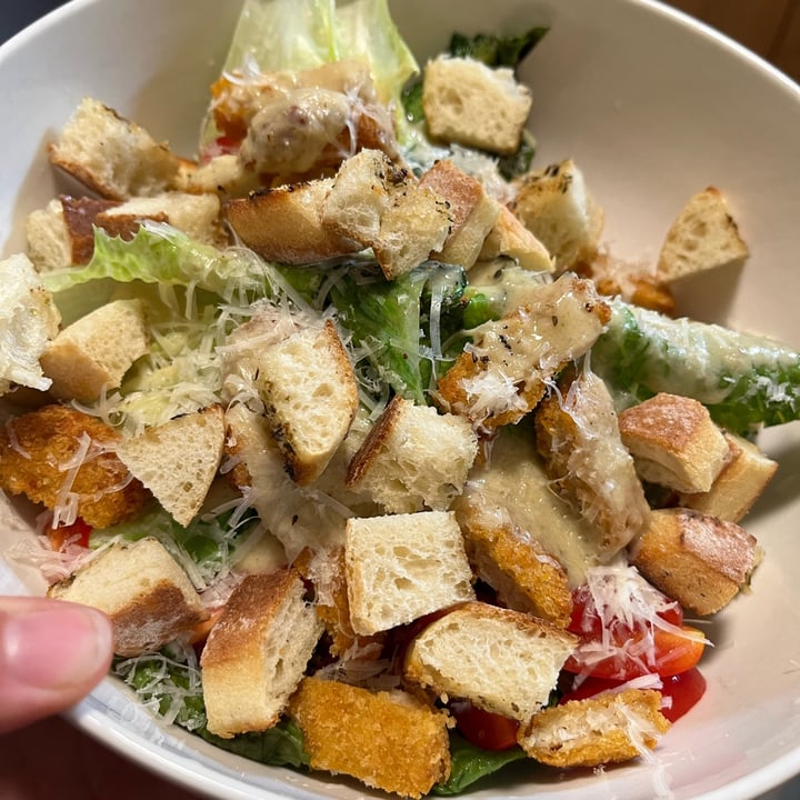 photo of Trader Joe's Vegan Caesar Dressing shared by @bepotts on  07 Jul 2022 - review