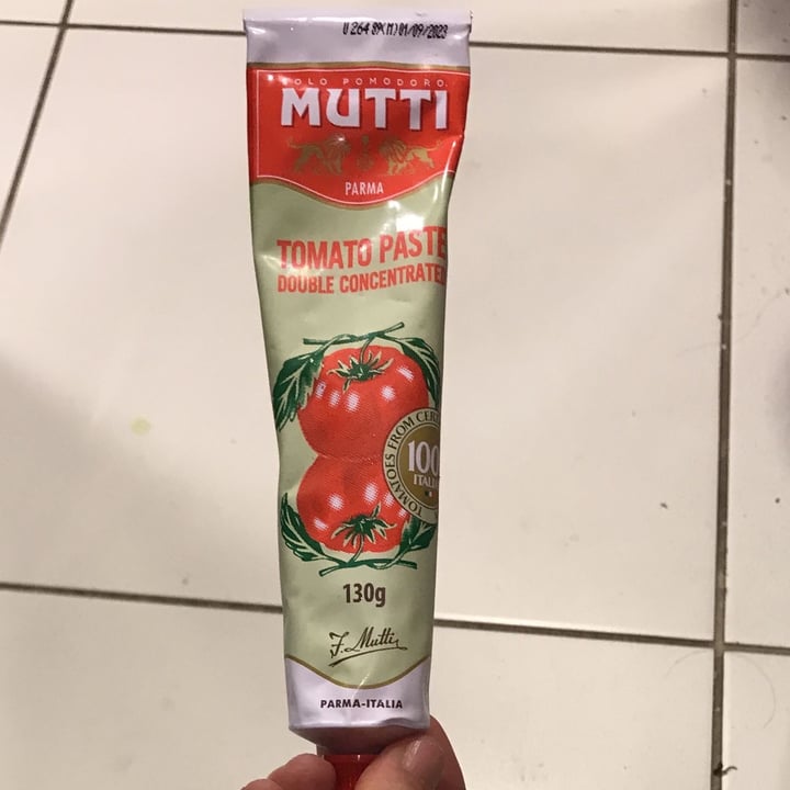photo of Mutti Double Concentrated Tomato Paste shared by @muricyam on  02 May 2022 - review