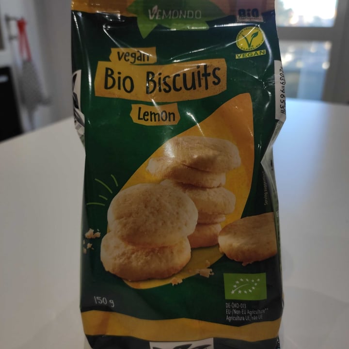 photo of Vemondo Bio biscuits lemon shared by @simozac on  14 Jan 2022 - review