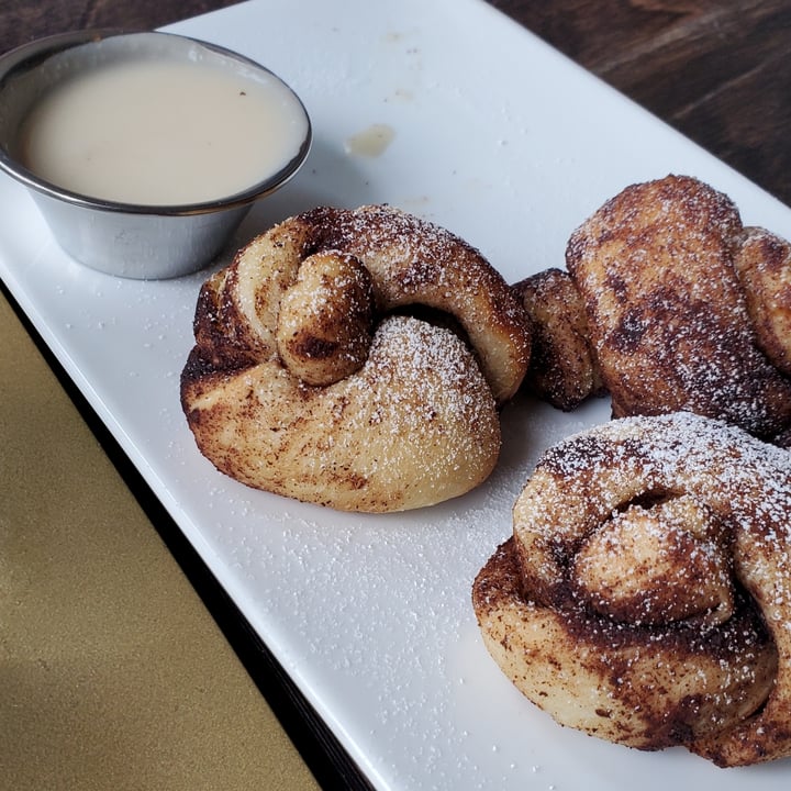 review photo of Virtuous Pie Cinnamon Roll Knots shared by @rosiesully on 03 Jan 2022 - review