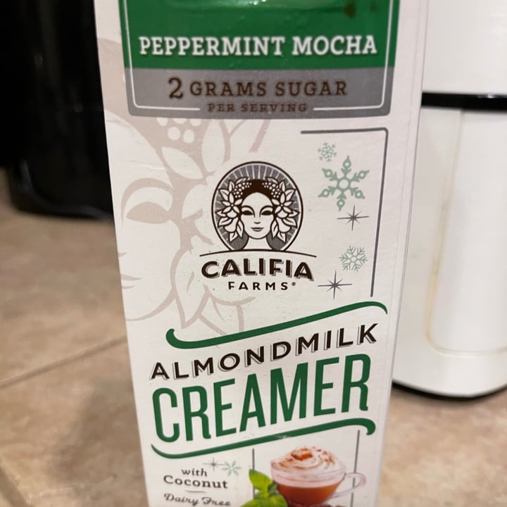 photo of Califia Farms Peppermint Mocha Almondmilk Creamer shared by @christinas882 on  26 May 2022 - review