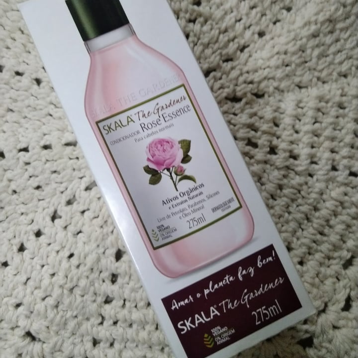 photo of Skala Skala the gardener Roses Condicionador shared by @tabatadugois on  29 Apr 2022 - review