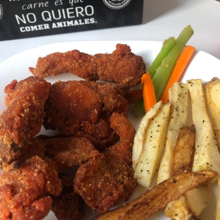 photo of Revolucion Verde Chickn Boneless shared by @ketchupfights on  11 Dec 2020 - review