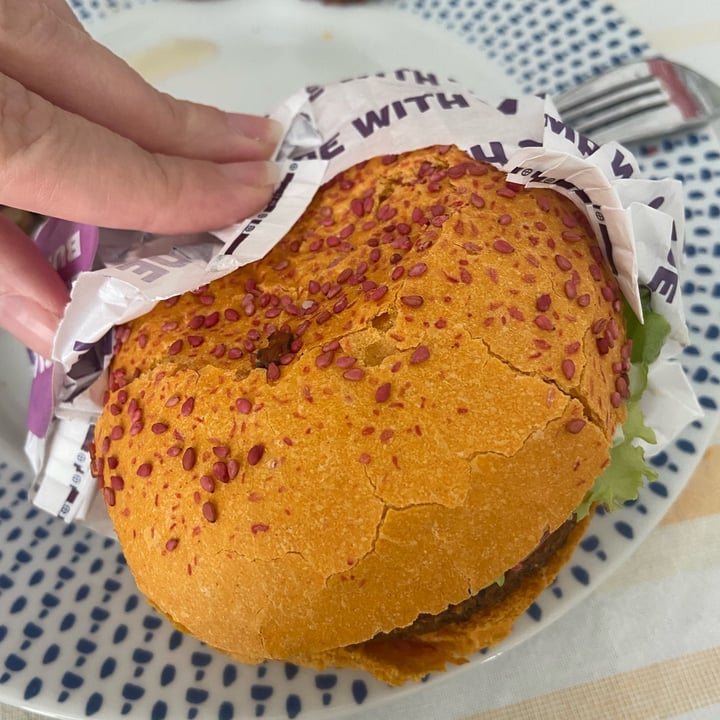 review photo of Flower Burger Hercules shared by @giuliapelli on 21 Nov 2022 - review